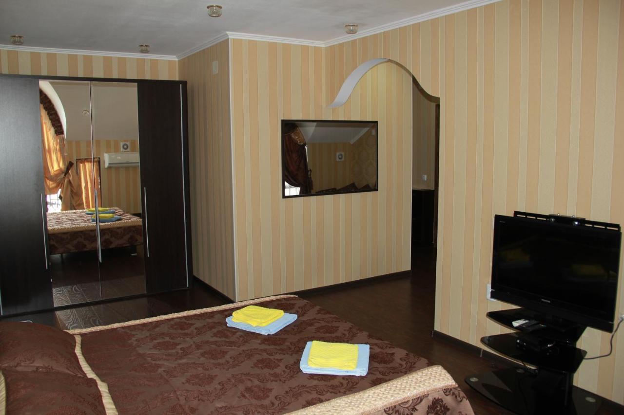 Kristall Hotel Bosteri Esterno foto