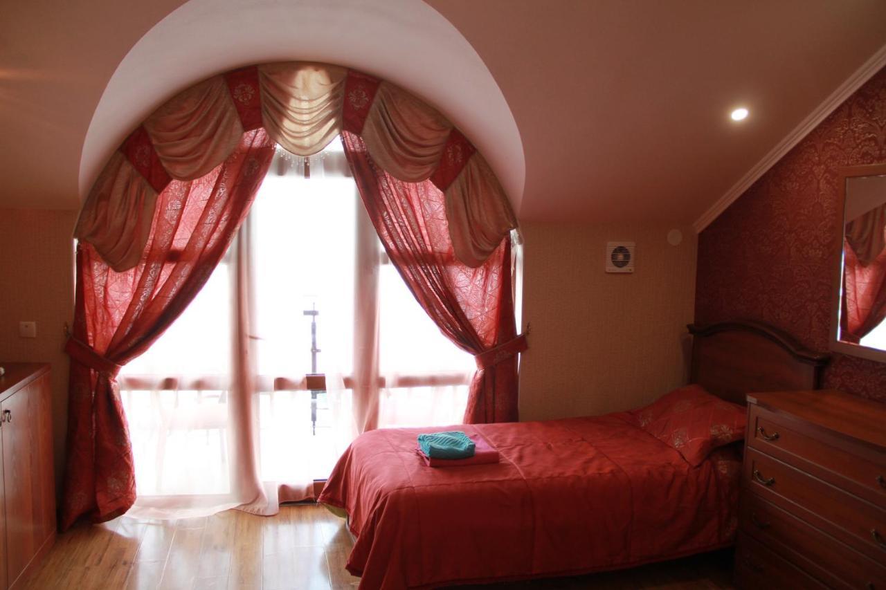 Kristall Hotel Bosteri Esterno foto
