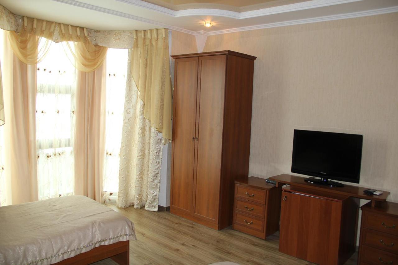 Kristall Hotel Bosteri Esterno foto