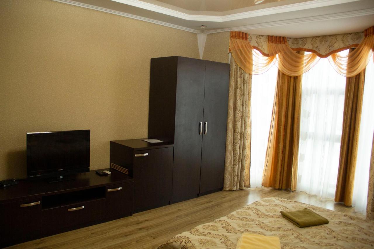 Kristall Hotel Bosteri Esterno foto