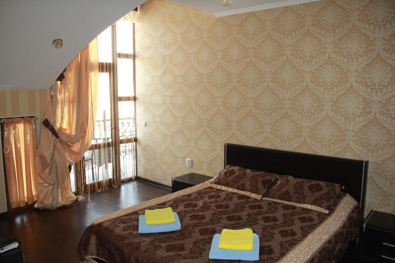 Kristall Hotel Bosteri Esterno foto