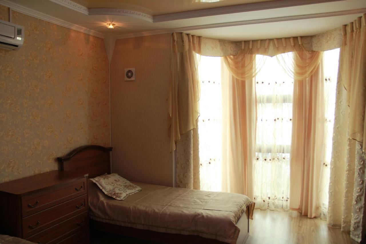 Kristall Hotel Bosteri Esterno foto