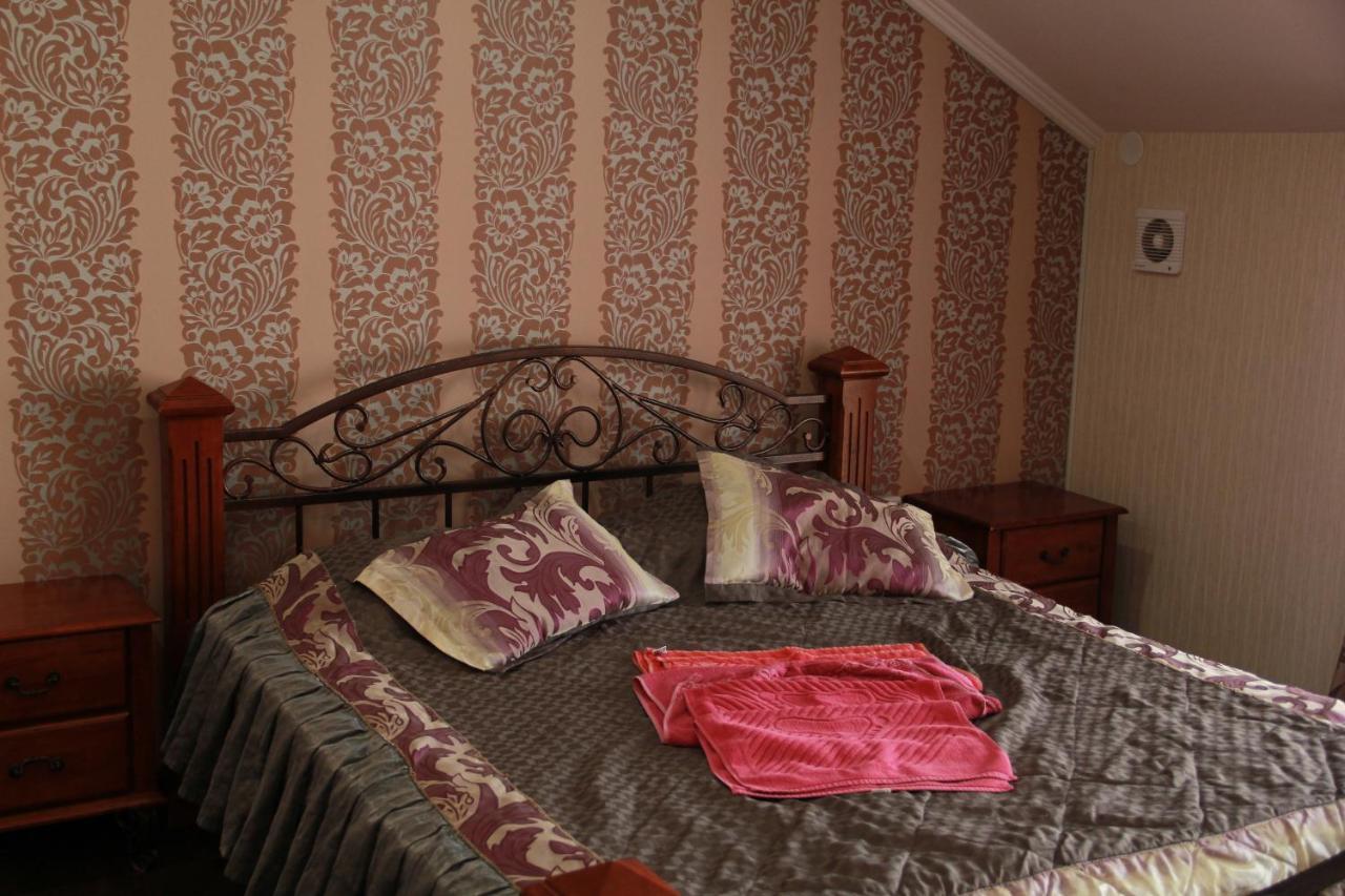 Kristall Hotel Bosteri Esterno foto