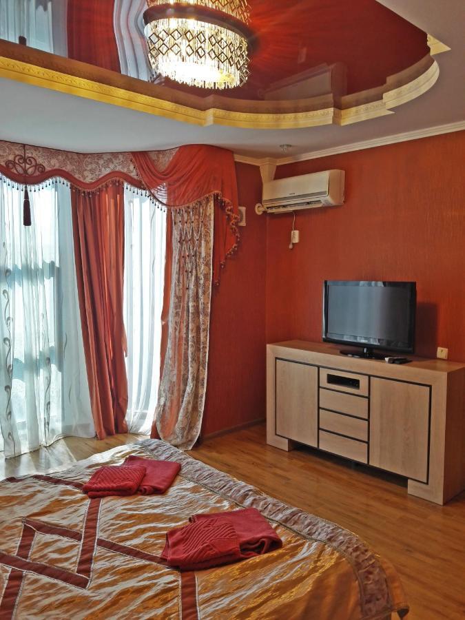 Kristall Hotel Bosteri Esterno foto